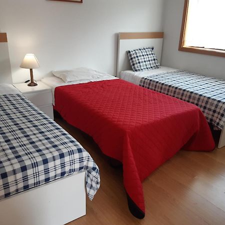 ホテル Casa De Coelhosa ヴァーレ・デ・カンブラ 部屋 写真